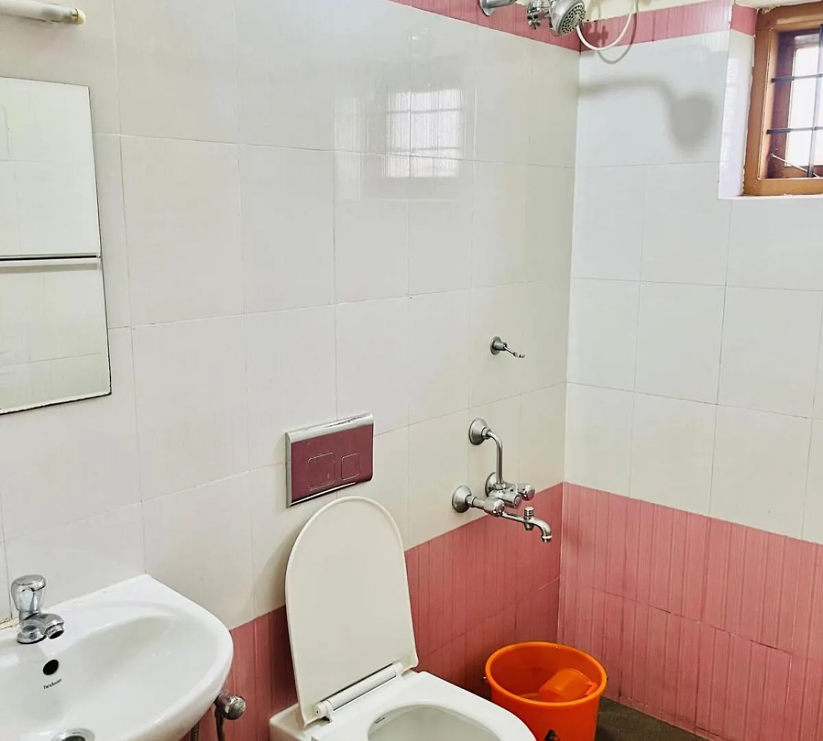 3Bhk Spacious Villa Near Rajagiri Hospital Kochi 0*,  India